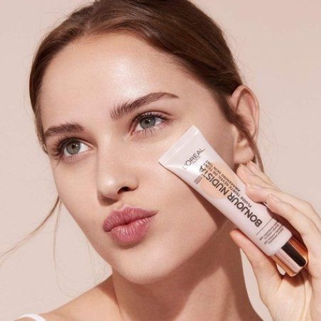 L'Oreal Paris Bonjour Nudista Skin Tint Light Cream