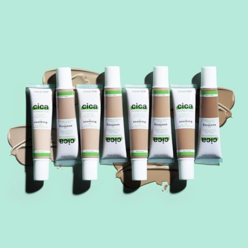 Collection Cosmetics Hydrating Medium Coverage Cica Foundation Infused with Anti-Redness Vegan Foundation 30ml Light