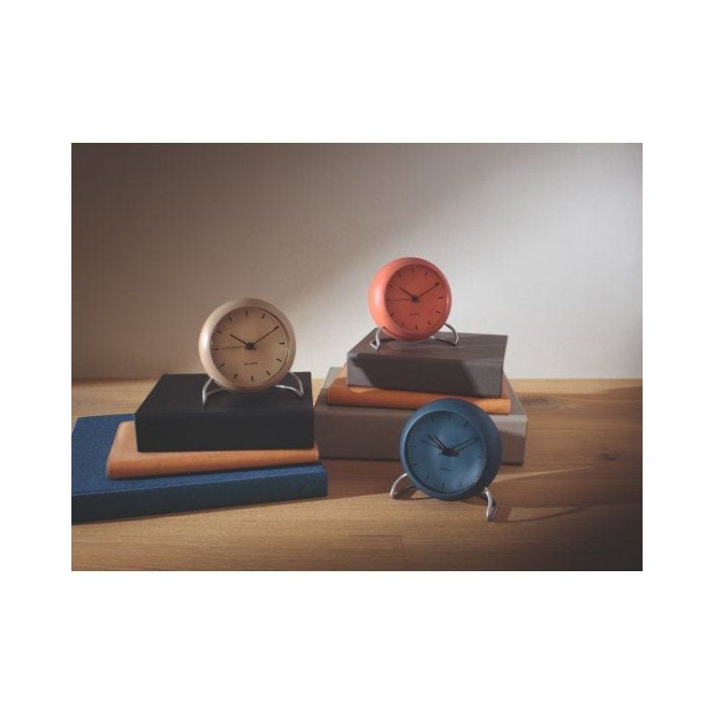 Arne Jacobsen - City Hall Table Clock - Ø11 cm - Red