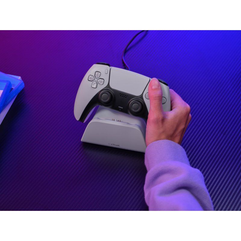 Trust Gaming GXT255W Ladedock für PS5 Controller weiß Schnellladestation für PS5-Controller mit mehrfarbiger LED und