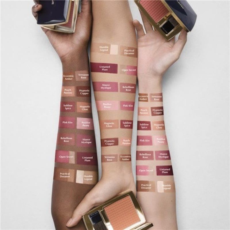 Estee Lauder The Sculpting Powder Blush with Buildable Color Long Lasting