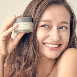 BLITHE Pressed Serum Gold Apricot Niacinamide Day Cream for Mature Skin 50ml