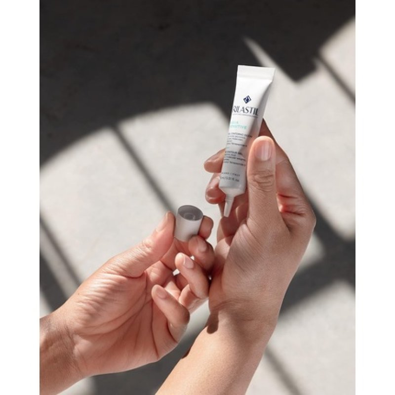 Rilastil Aqua Sensitive Eye Contour Gel for Sensitive Skin 15ml Transparent White