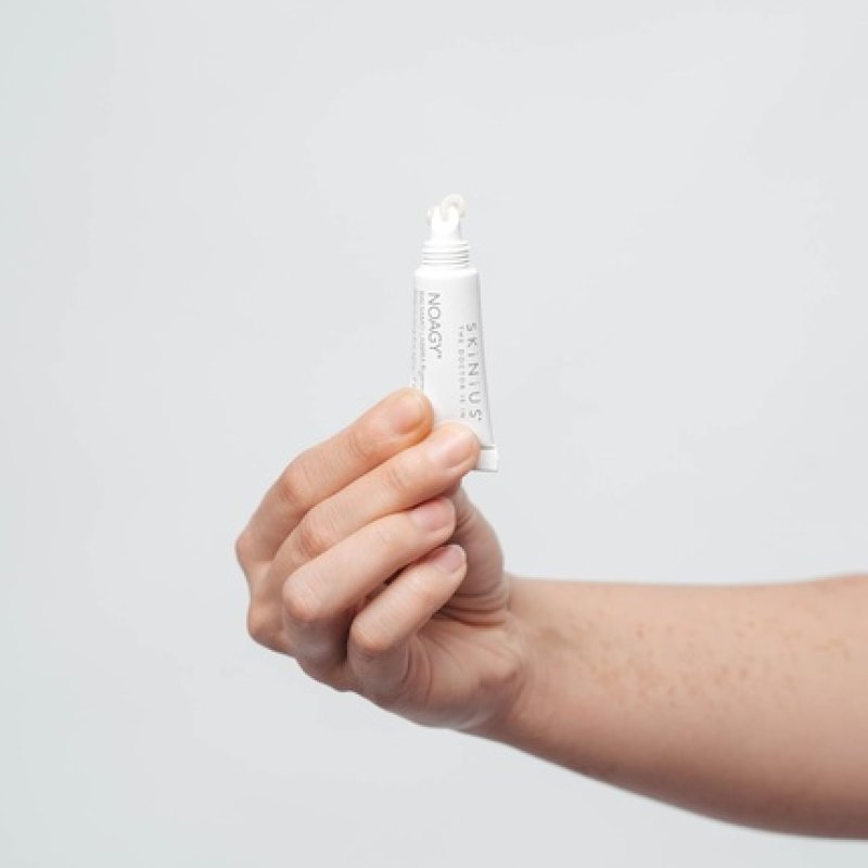 Skinius Noagy Lip Balm Nourishing and Regenerating Protects Lips