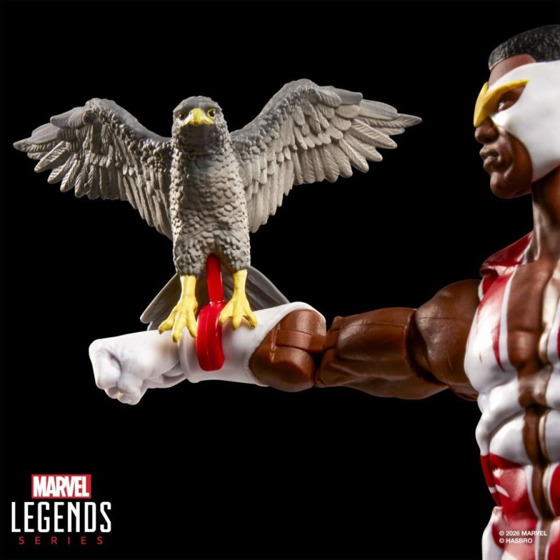 MARVEL - Marvel's Falcon "Secret Wars" - Figurine Legends Series 15cm