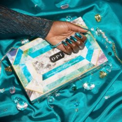 OPI Jewel Be Bold Holiday 2022 Nail Polish Advent Calendar HRP35