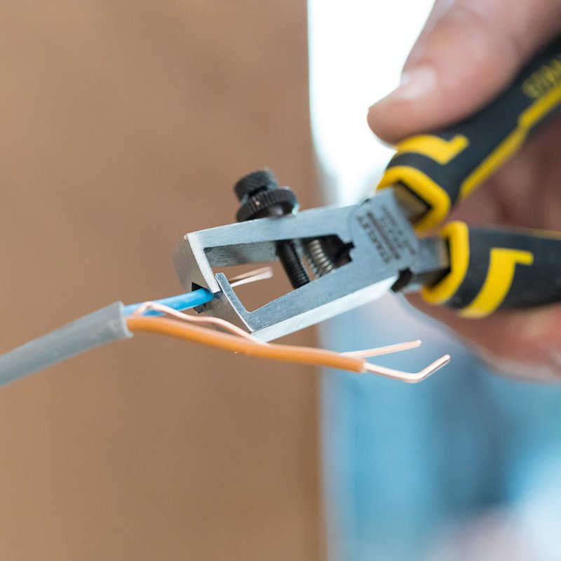 Stanley PINCE A DENUDER 165MM FATMAX