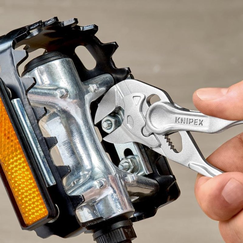 Pince-clé XS KNIPEX - 86 04 100 BK