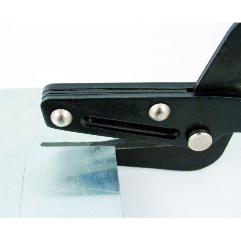 EDMA 133055 poinçonneuse