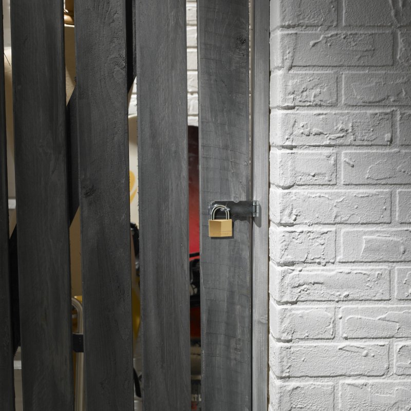 MASTER LOCK 50mm wide solid brass body padlock