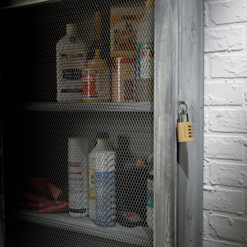 MASTER LOCK Cadenas combinaison programmable de 40 mm de large, finition laiton