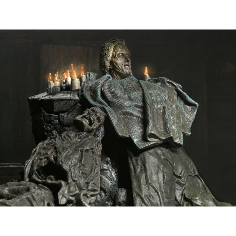 VENDREDI 13 THE GAME - Pamela Shrine - Figurine Diorama