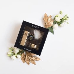 atashi Ritual Youth in Your Skin Beauty Chest Anti-Aging Serum and Repairing Cream with Takimochiii Stone 50ml