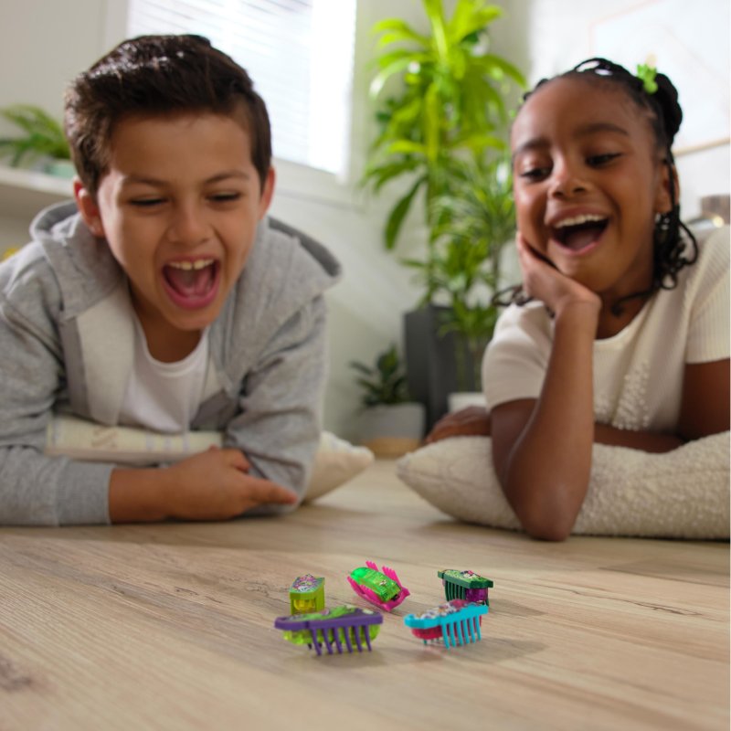 HEX BOTS Nano 5 Pack, 4 Nano Bots avec Flash Nano en Bonus, Jouets sensoriels pour enfants et chats avec technologie de
