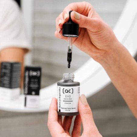 Skincyclopedia AHA PHA Peeling Serum with Activated Charcoal Face Serum 30ml