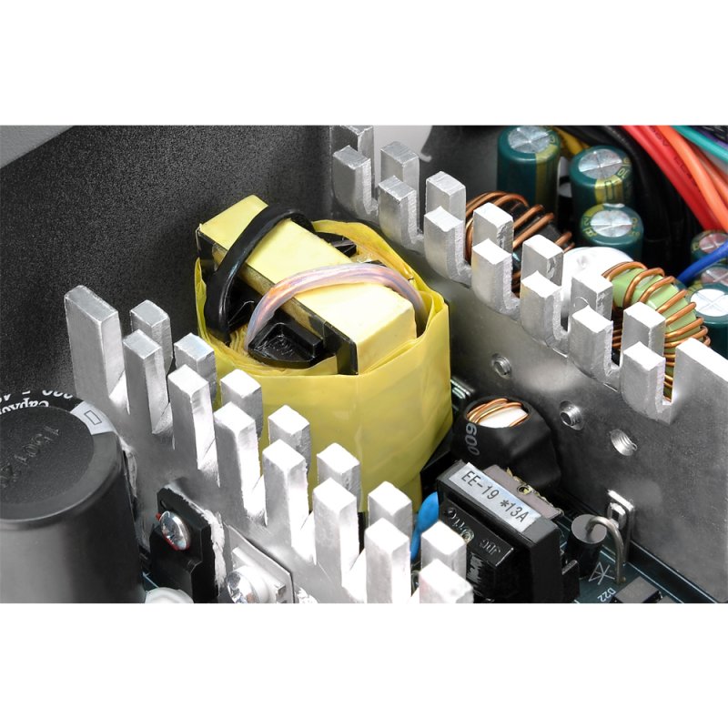 Thermaltake TR2 S 550W unité d'alimentation d'énergie 20 4 pin ATX ATX Noir