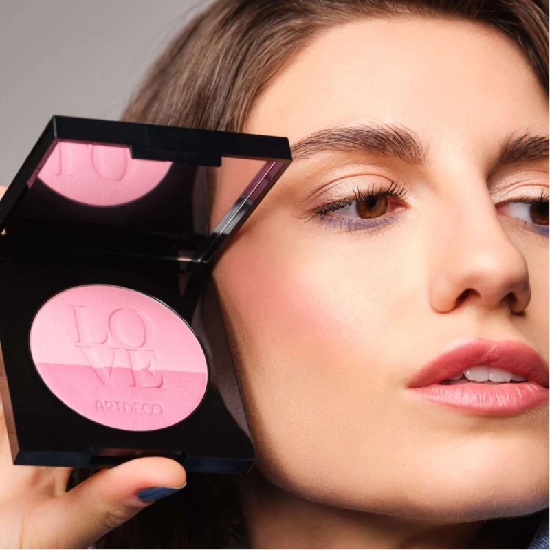 ARTDECO Blush Couture The Denim Edit Two Tone Blusher in Fashionable Jeans Design 9g