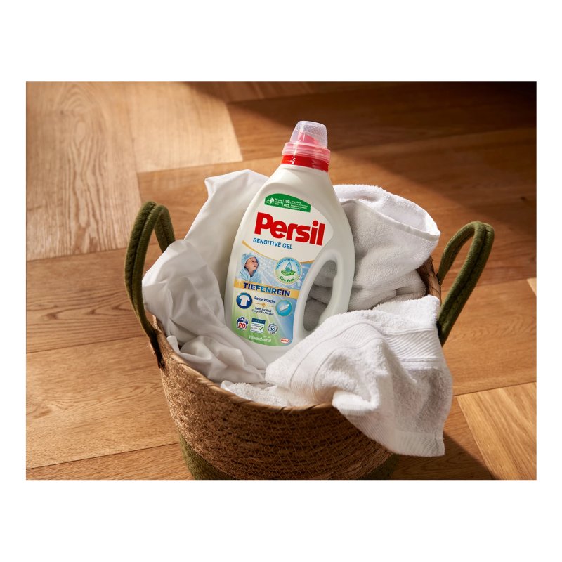 Persil Sensitive Deep Clean Gel Aloe Vera 900 Ml Bottle 20 Wash Loads