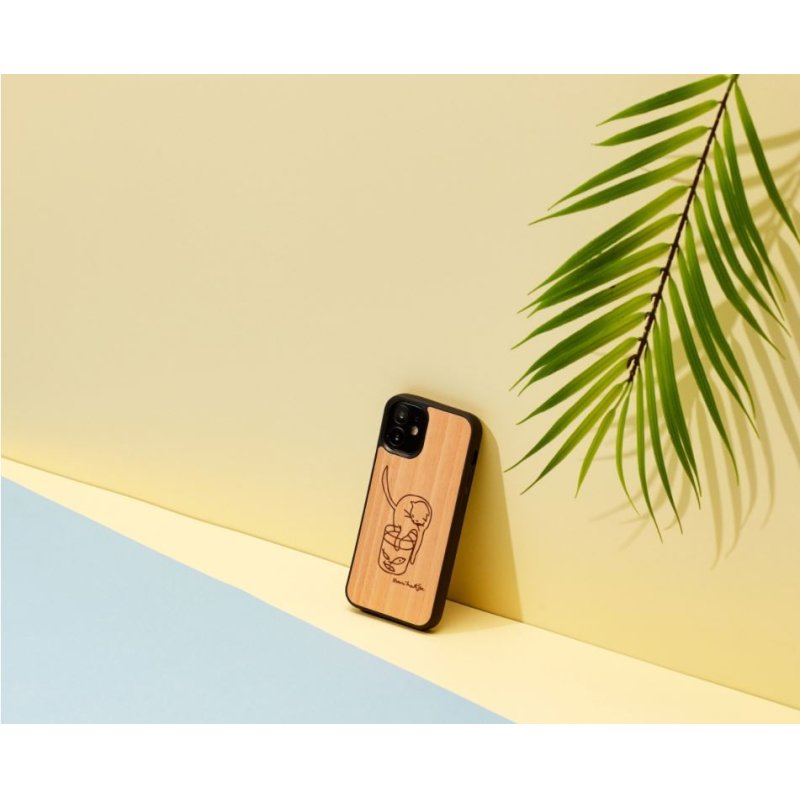 MAN&WOOD case for iPhone 12 mini cat with red fish