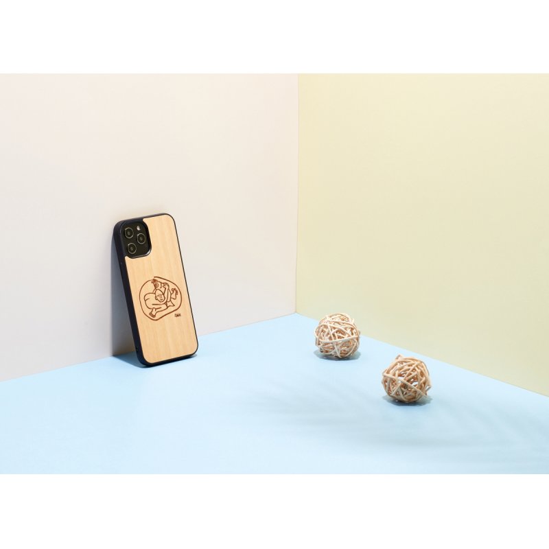 MAN&WOOD case for iPhone 12/12 Pro child with fish