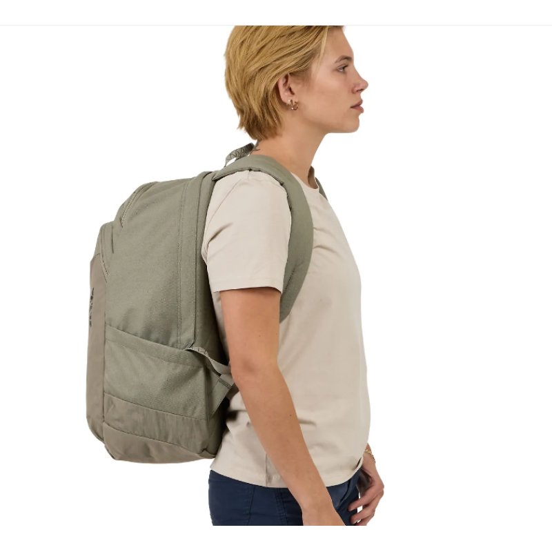 Thule TCAM8116 - Vetiver Gray notebook case 40.6 cm (16") Backpack Grey