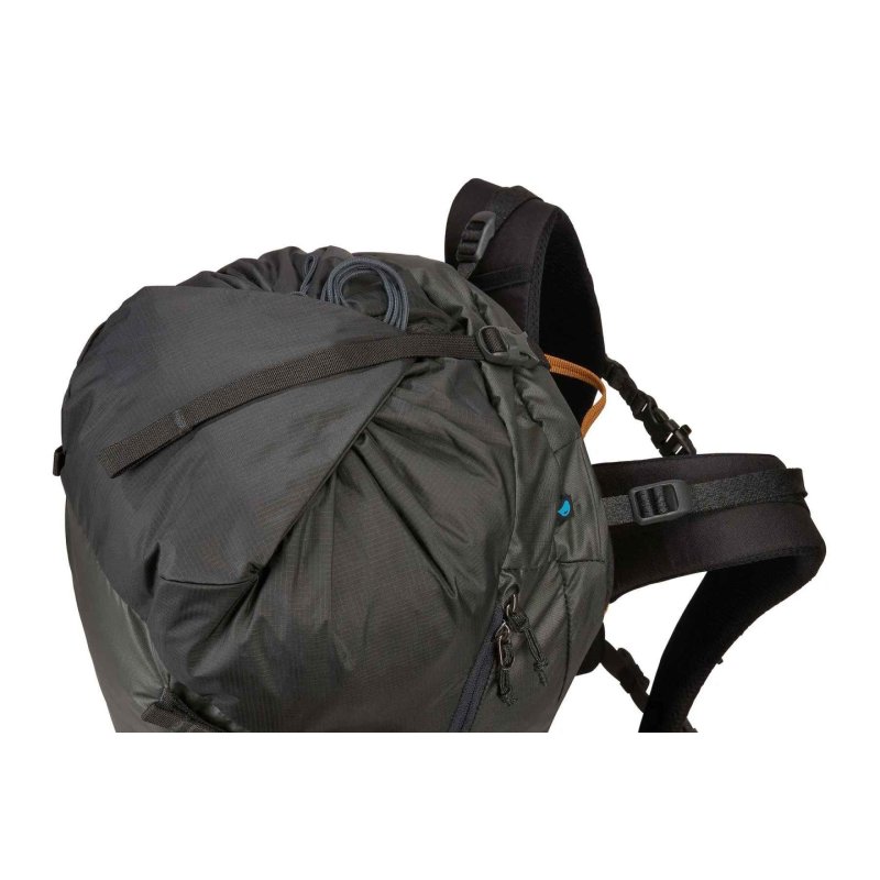 Thule 4502 Stir Alpine 40L Hiking Backpack Obsidian