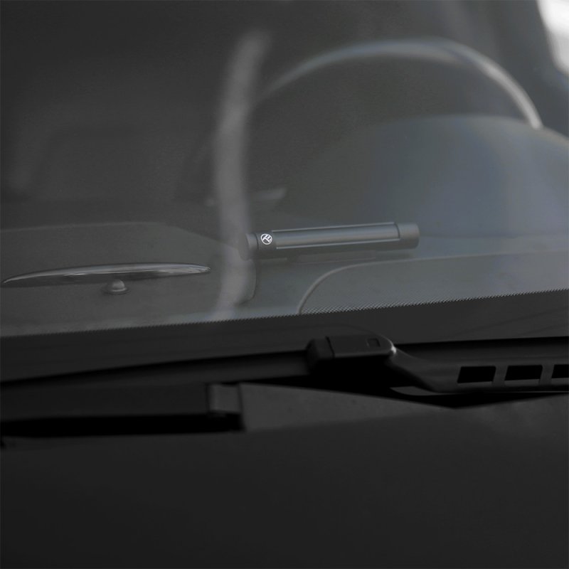 Tellur Temporary car parking card for two phone numbers metallic black