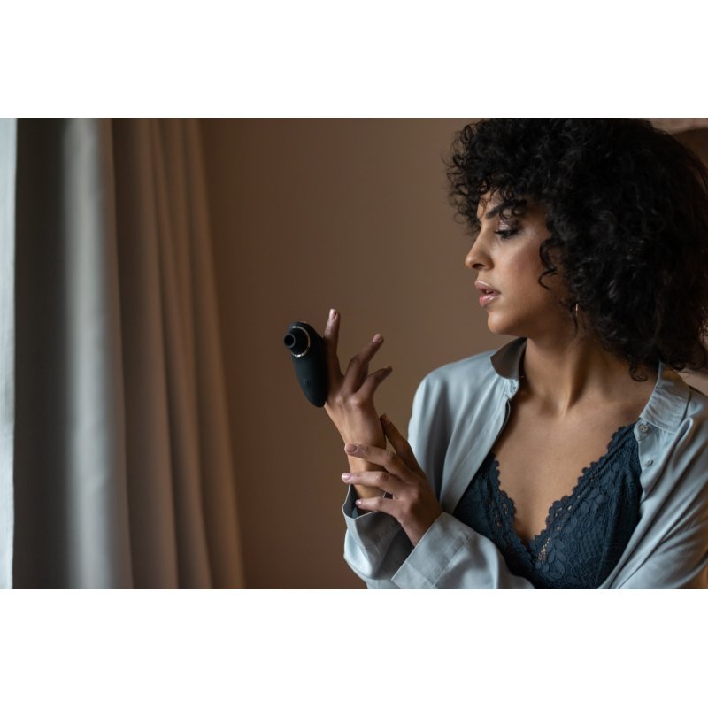 Erolab Dolphin Vacuum Clitoral Massager Black (VVS01b)