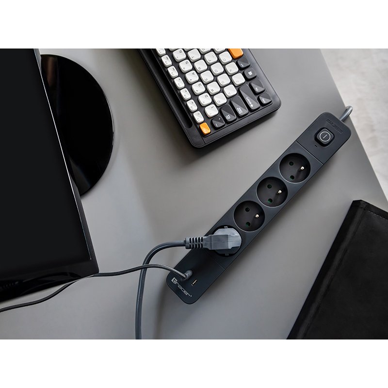 Tracer 47026 Power Line 1.5m (4 outlets 1x USB A 1x Type C, PD18W)