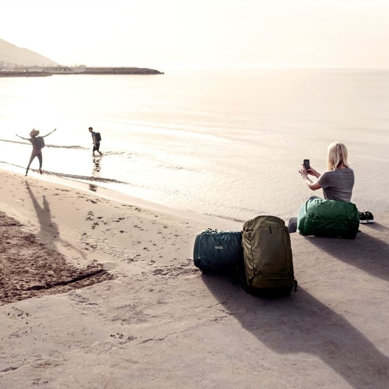 Thule 5313 Landmark 60L Unisex Travel Pack Deep Khaki