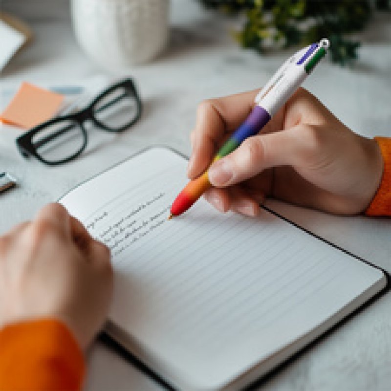 BIC Druckkugelschreiber 4 Colours Rainbow Mix, 30er Display