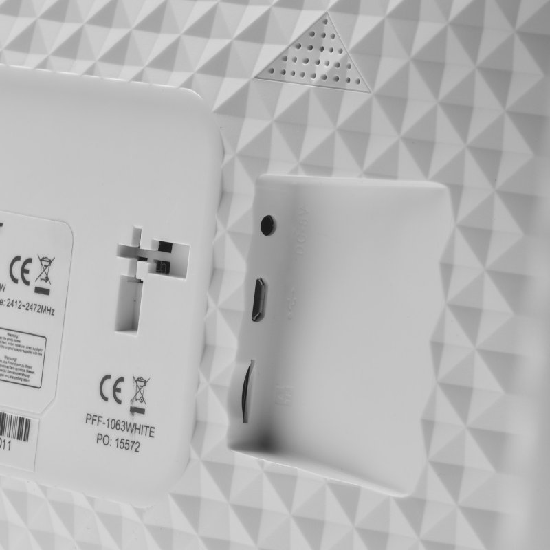 Denver PFF-1063WHITE cadre photos numériques Blanc 25,6 cm (10.1") Écran tactile Wifi