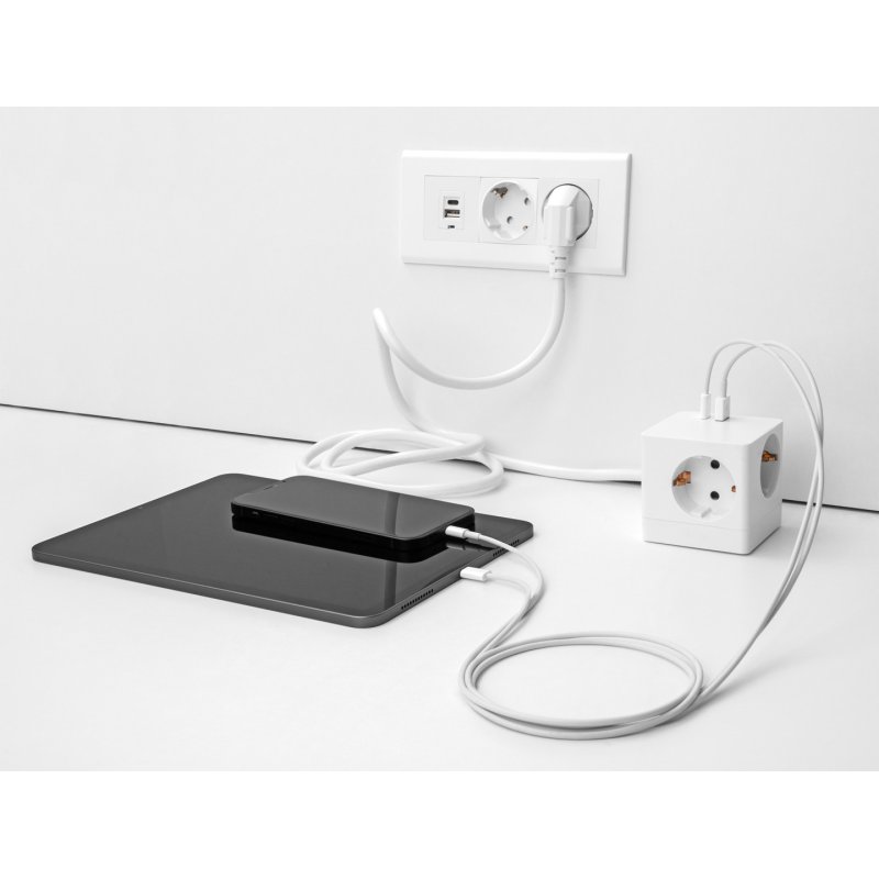 DeLOCK Rallonge de prise cubique 3 voies avec verrouillage à l’épreuve des enfants avec chargeur USB PD 3.0, 20 W,