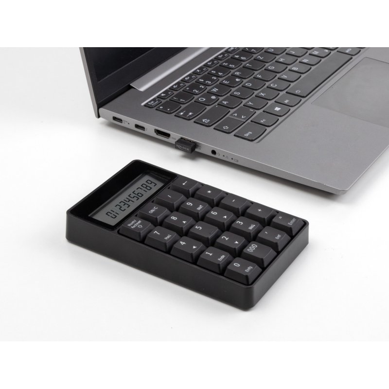Delock 2 in 1 USB Typ-A Nummernblock mit Taschenrechner Funktion 2,4 GHz kabellos schwarz
