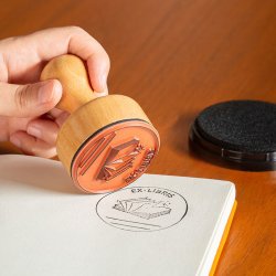 Kikkerland - Ex-Libris Book Stamp - Stamp diameter: 2.25 inches, Ink pad diameter: 3.25 inches, Ink pad height: 0.75