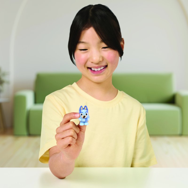 BLUEY Fuzzies - Figure Fan Favorites - 8 pack(90454)