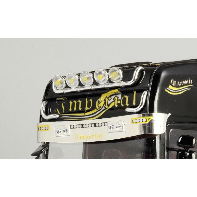 Italeri - SCANIA R730 V8 TOPLINE IMPERIAL (488200)
