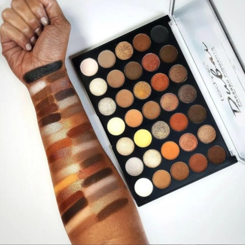 Technic Pressed Pigment Eyeshadow Palette Dubai