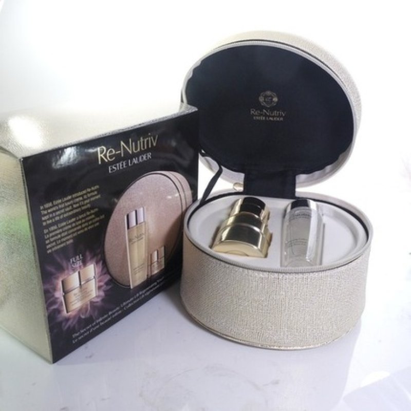 Estee Lauder Renutriv Ultimate Lift Regenerating Youth Collection