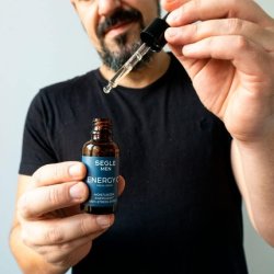 Segle Clinical Energy C Serum for Men with Vitamin C Antioxidant Anti-Stress