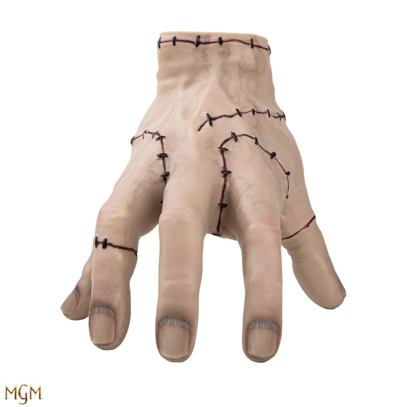 Cinereplicas - Wednesday - Magnetic Thing (Replica)