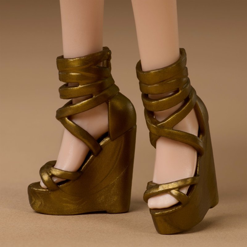 Barbie Signature Basics Collectible Doll, Model 06 with Brunette Hair in Shimmery Golden Skirt & Halter