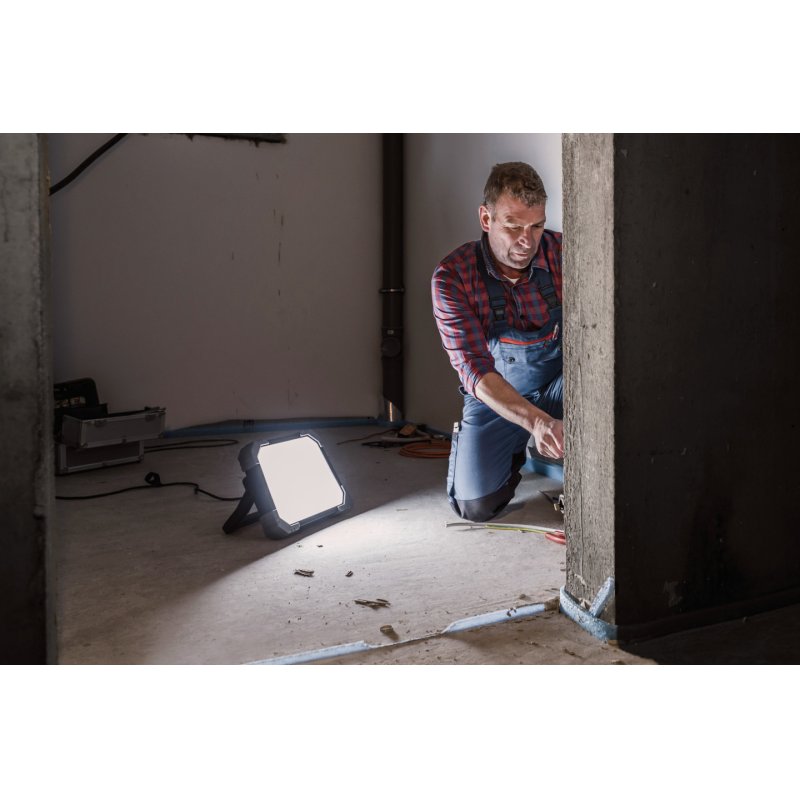 Brennenstuhl 1171580030 floodlight Black, Grey 85 W LED D