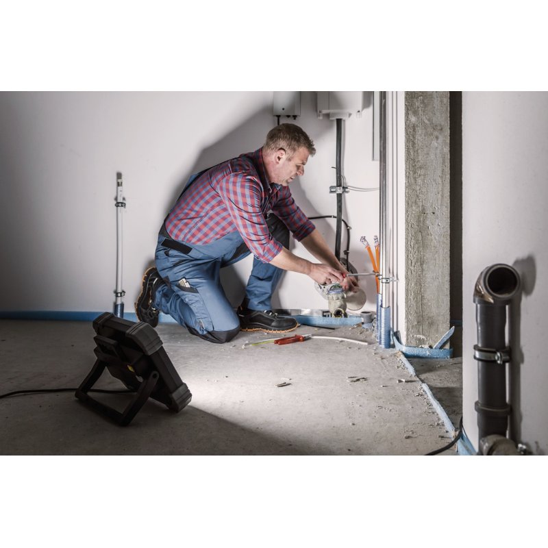 Brennenstuhl Mobiler LED Strahler DINORA 10050