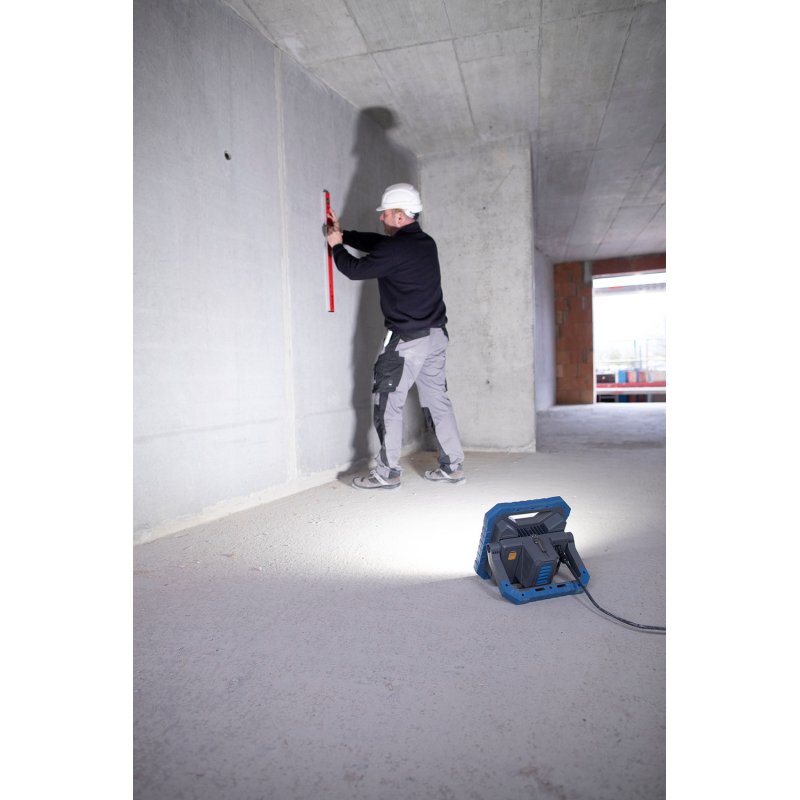 Brennenstuhl BS 8050 MH Cyan, Gris LED 82 W