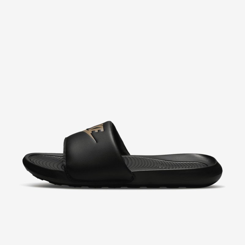 NIKE VICTORI ONE SLIDE