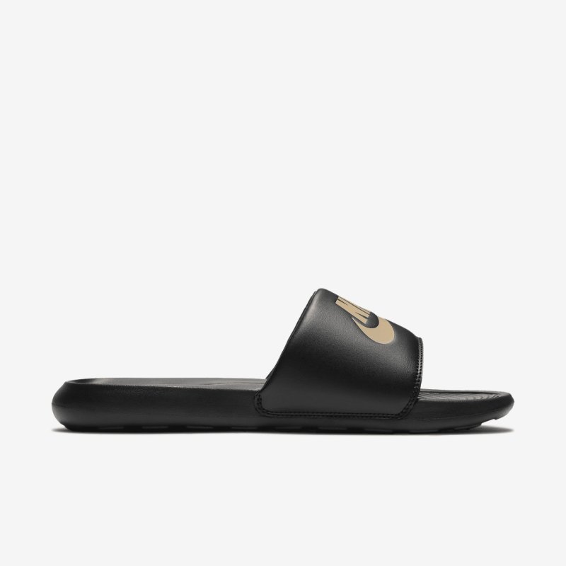 NIKE VICTORI ONE SLIDE