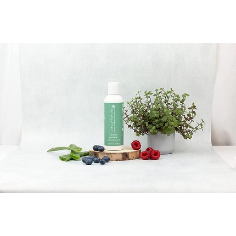 Tints of Nature Natural and Organic Hydrate Conditioner with Chamomile and Sweet Almond Oil 200ml