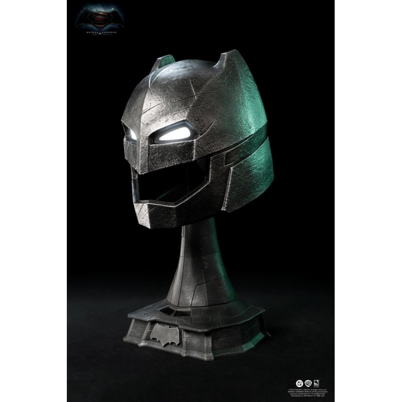 BATMAN V SUPERMAN - Casque blindé de Batman - Réplique 1/1