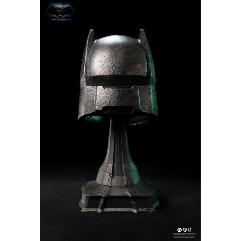 BATMAN V SUPERMAN - Casque blindé de Batman - Réplique 1/1